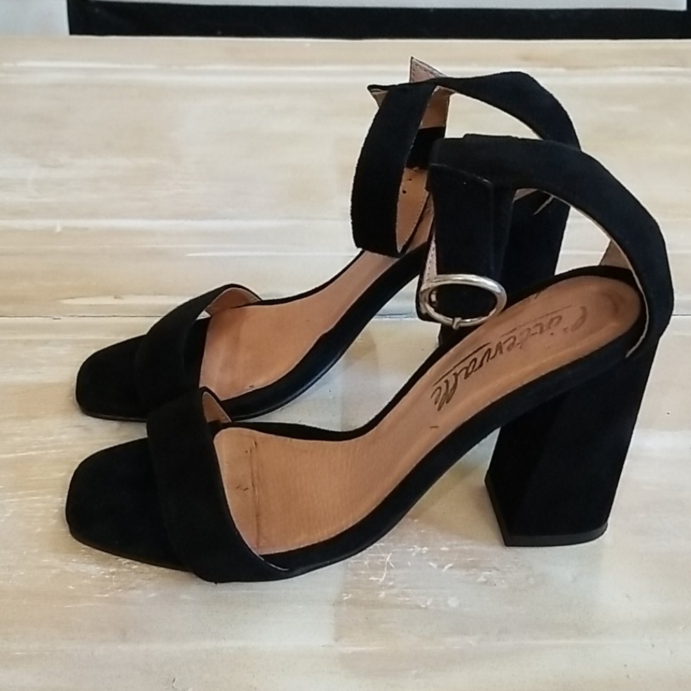 L'intervalle heels Leather